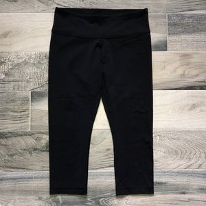 Lululemon Wunder Under Crops